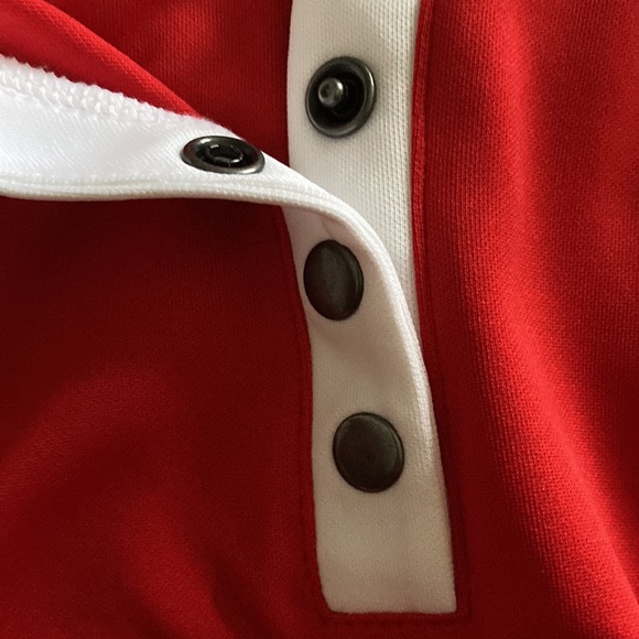 Woman’s Cincinnati Reds 3 Snap Button Shirt - Picture 2 of 5